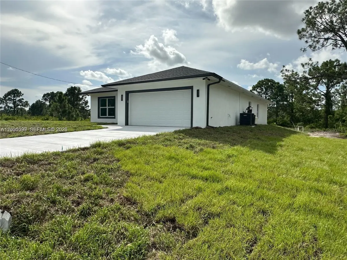 1125 Milwaukee Boulevard, Lehigh Acres, FL 33974 - #1
