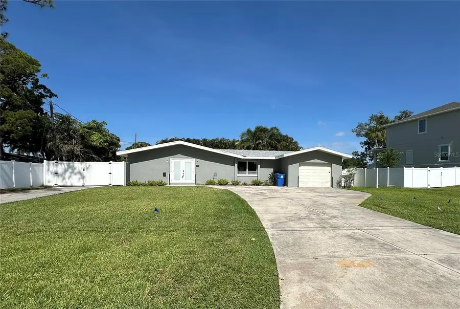 5316 Venetian Boulevard Ne, Saint Petersburg, FL 33703 - #3