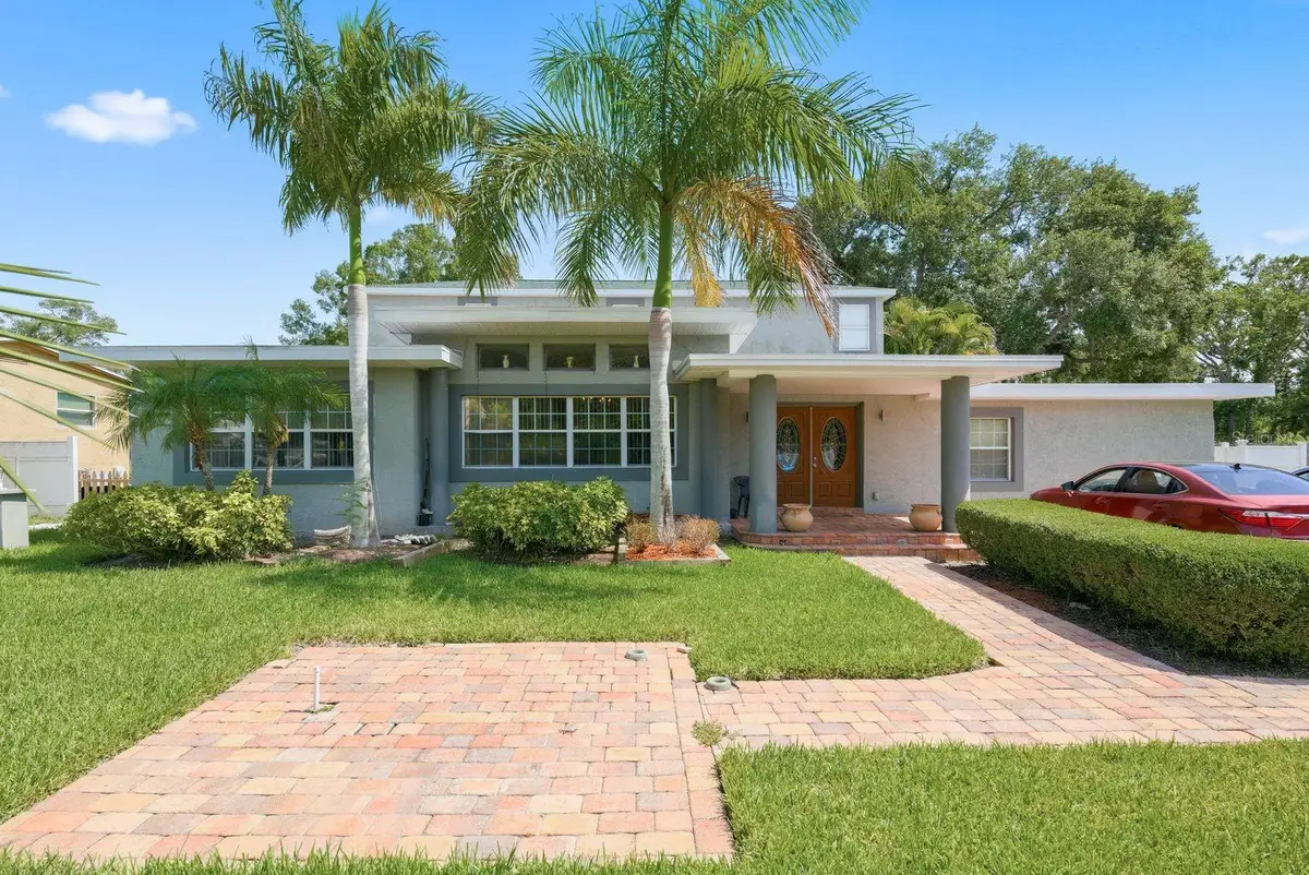 850 36th Avenue S, Saint Petersburg, FL 33705 - #1
