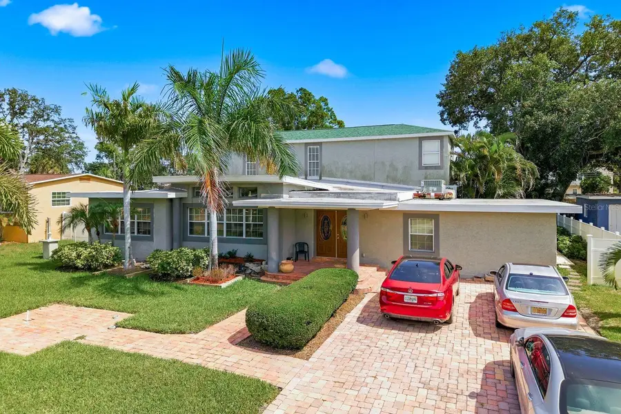 850 36th Avenue S, Saint Petersburg, FL 33705 - #2