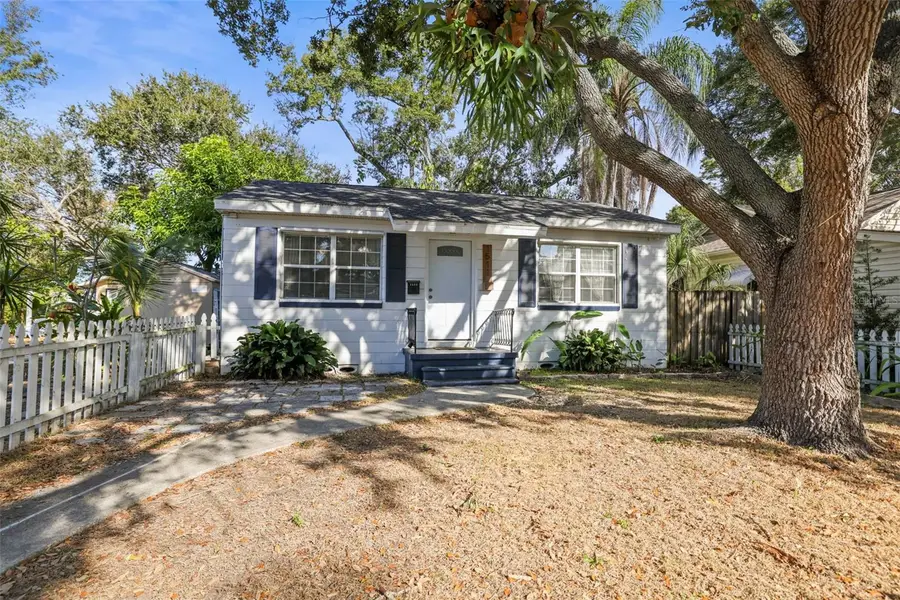 1511 35th Avenue N, Saint Petersburg, FL 33704 - #3
