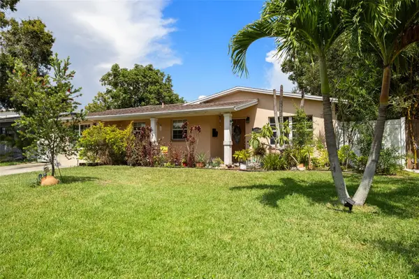8915 59th Way N, PINELLAS PARK, FL 33782