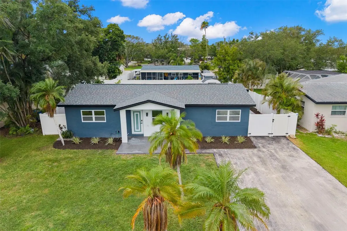 4430 Carson Street Ne, Saint Petersburg, FL 33703 - #1