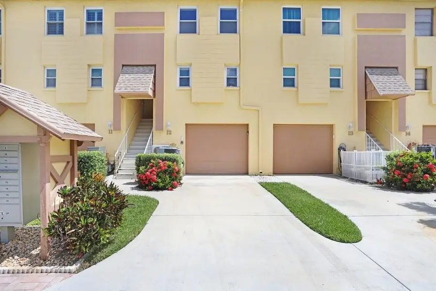 314 Windrush Boulevard #12, Indian Rocks Beach, FL 33785 - #3