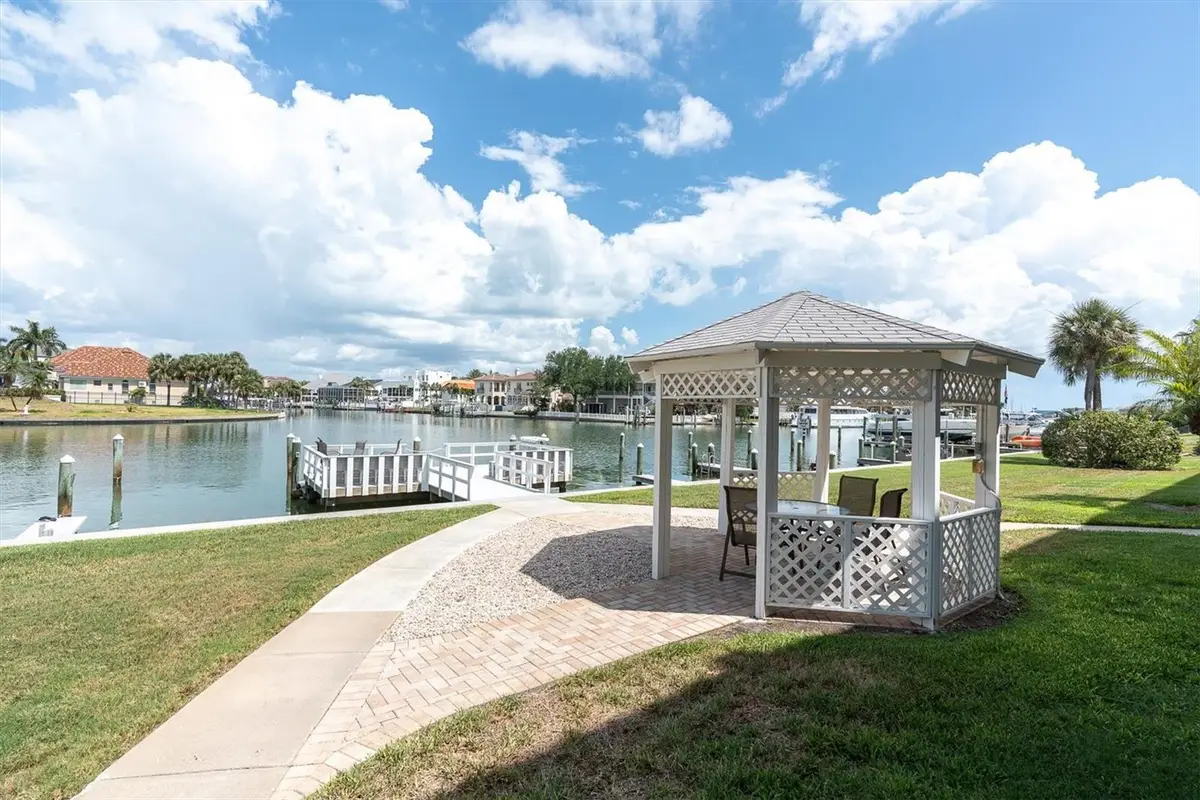 719 Pinellas Bayway S #110, Saint Petersburg, FL 33715 - #1