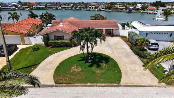 7957 10th Avenue S, ST PETERSBURG, FL 33707
