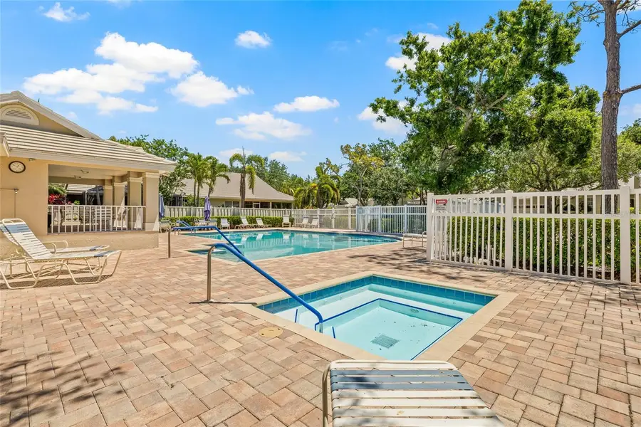 476 Santa Cruz Place Ne #C, Saint Petersburg, FL 33703 - #2