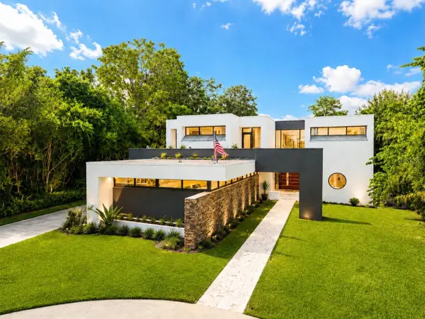 3330 Ehrlich Road, TAMPA, FL 33618