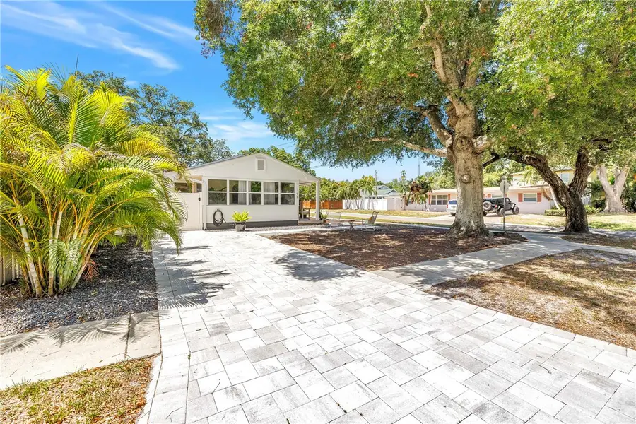 798 45th Avenue N, Saint Petersburg, FL 33703 - #2