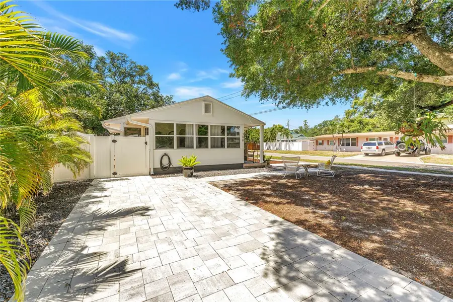 798 45th Avenue N, Saint Petersburg, FL 33703 - #3