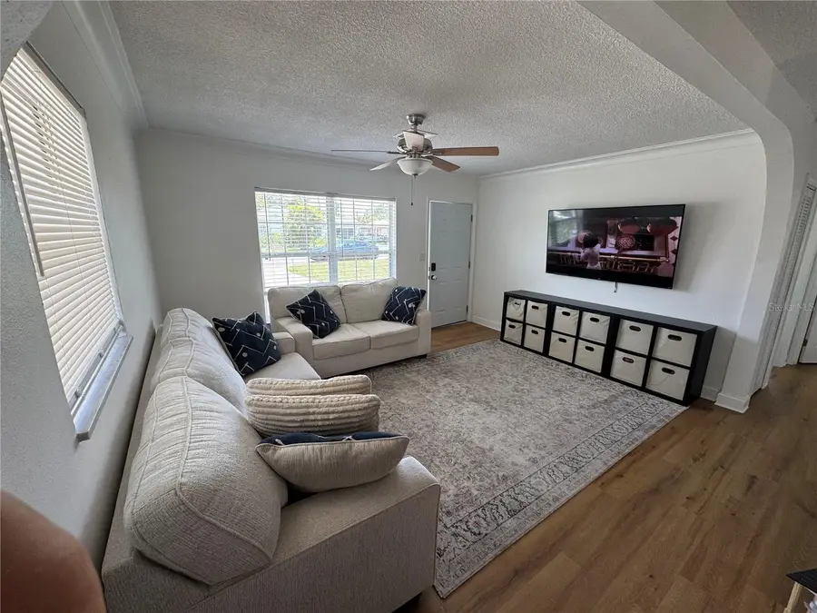 631 75th Avenue N, Saint Petersburg, FL 33702 - #2