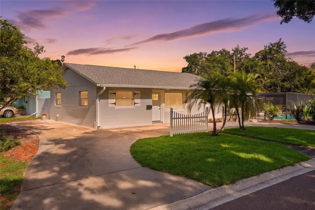 695 41st Street N, Saint Petersburg, FL 33713 - #1