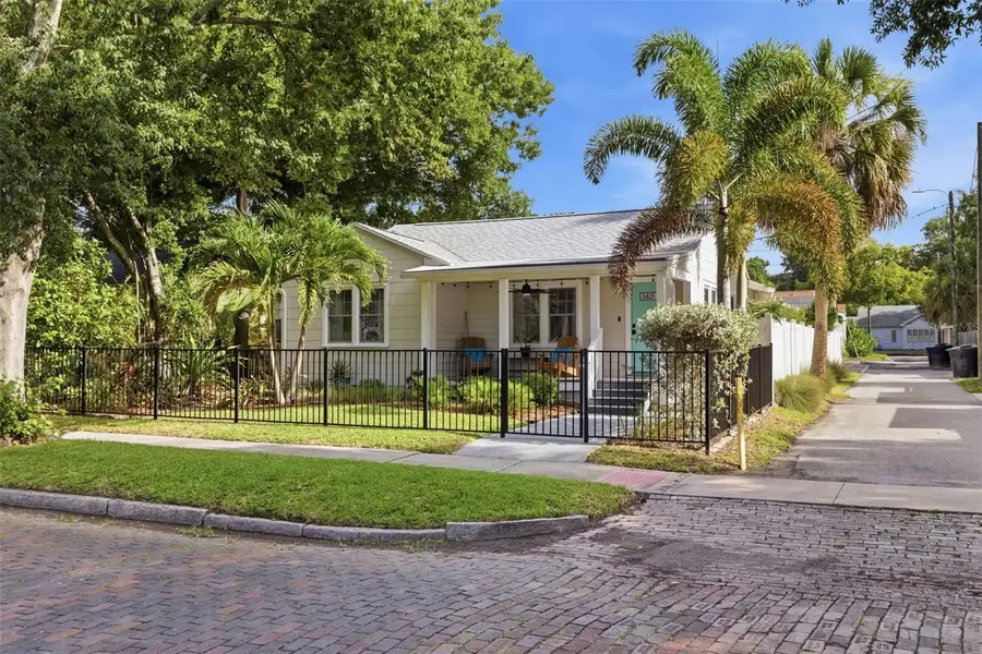 1421 21st Avenue N, Saint Petersburg, FL 33704 - #2