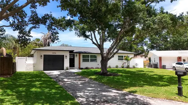 8496 118th Street, SEMINOLE, FL 33772