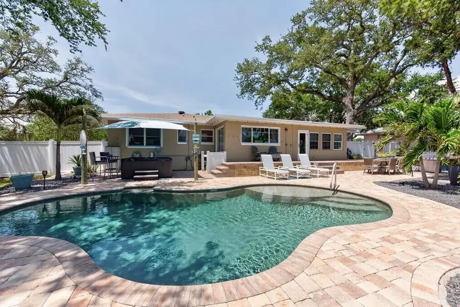 14728 Bay Drive, Largo, FL 33774 - #2
