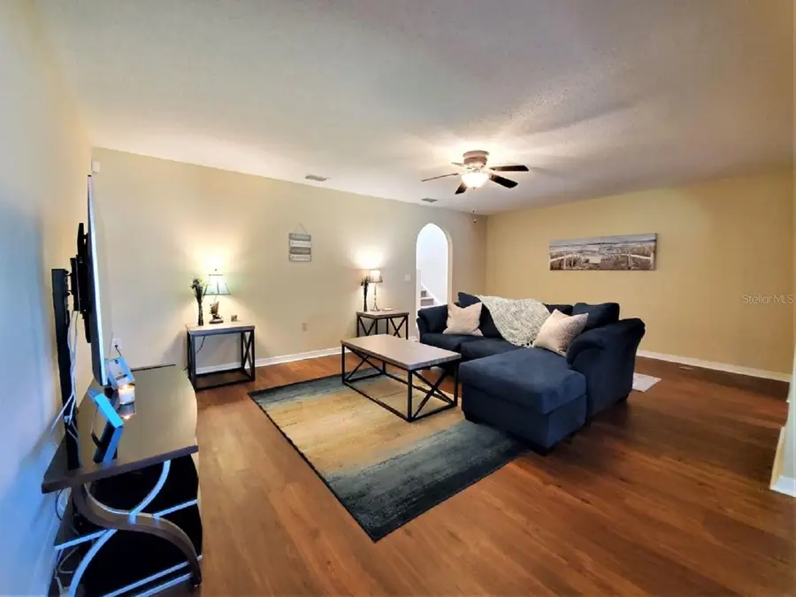 9870 Ashburn Lake Drive, Tampa, FL 33610 - #2