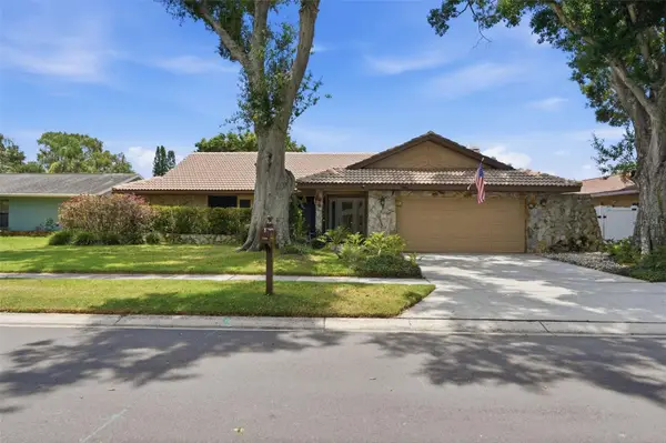 12104 99th Avenue, SEMINOLE, FL 33772