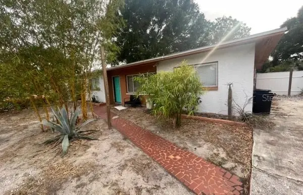 709 W Bayshore Drive, TARPON SPRINGS, FL 34689