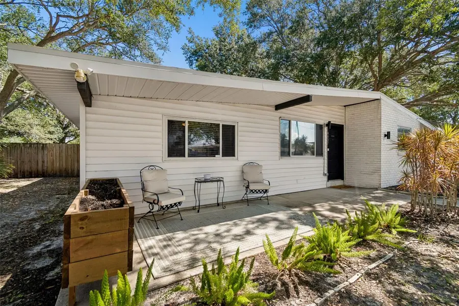 4437 W Bay Avenue, Tampa, FL 33616 - #2
