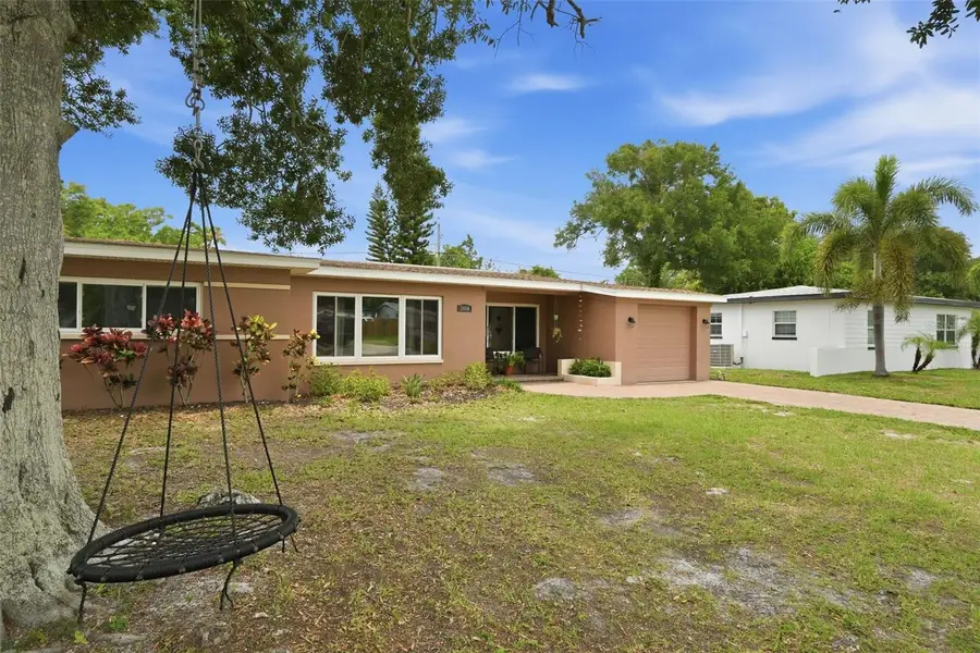 2050 75th Street N, Saint Petersburg, FL 33710 - #2