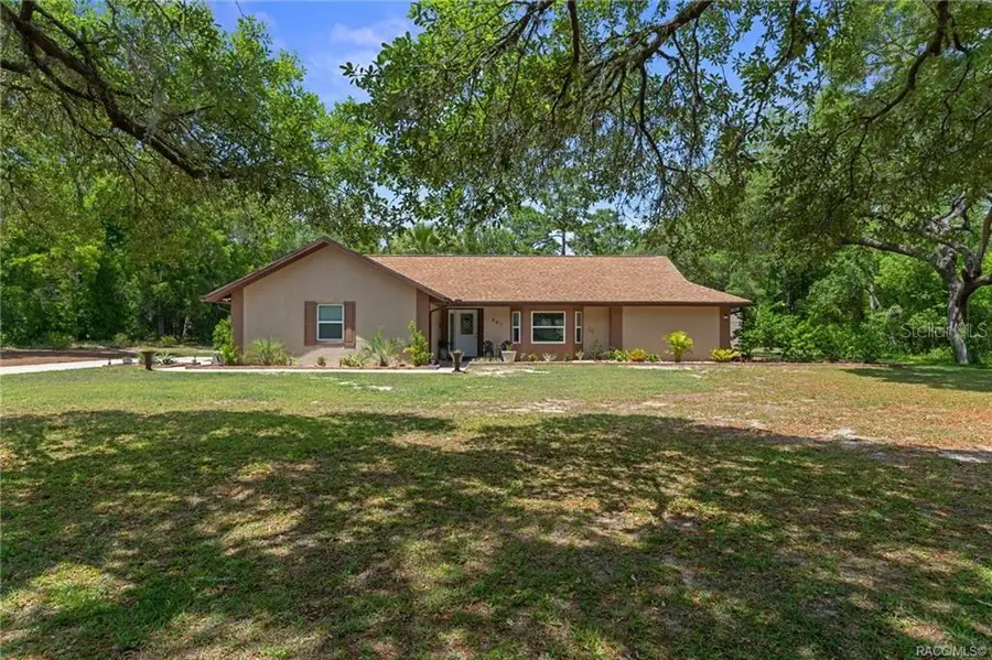 807 W National Street, Hernando, FL 34442 - #2