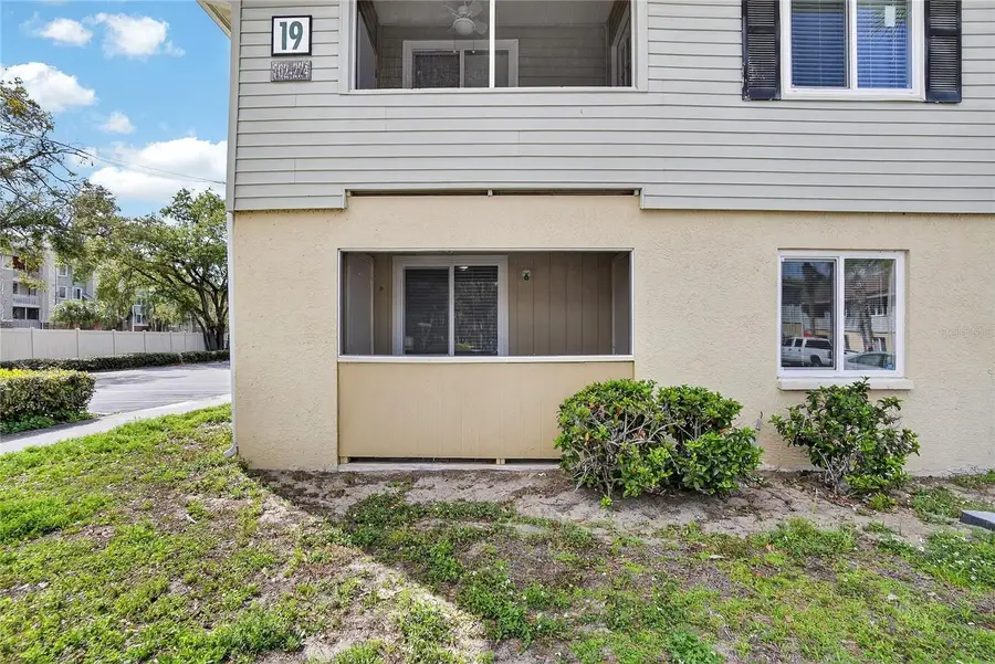 202 Red Maple Place #202, Brandon, FL 33510 - #3