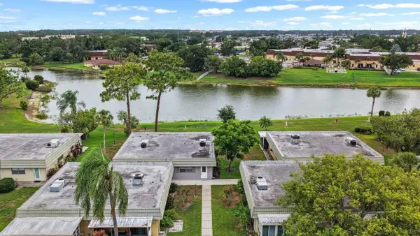 201 Kings Boulevard #19, SUN CITY CENTER, FL 33573