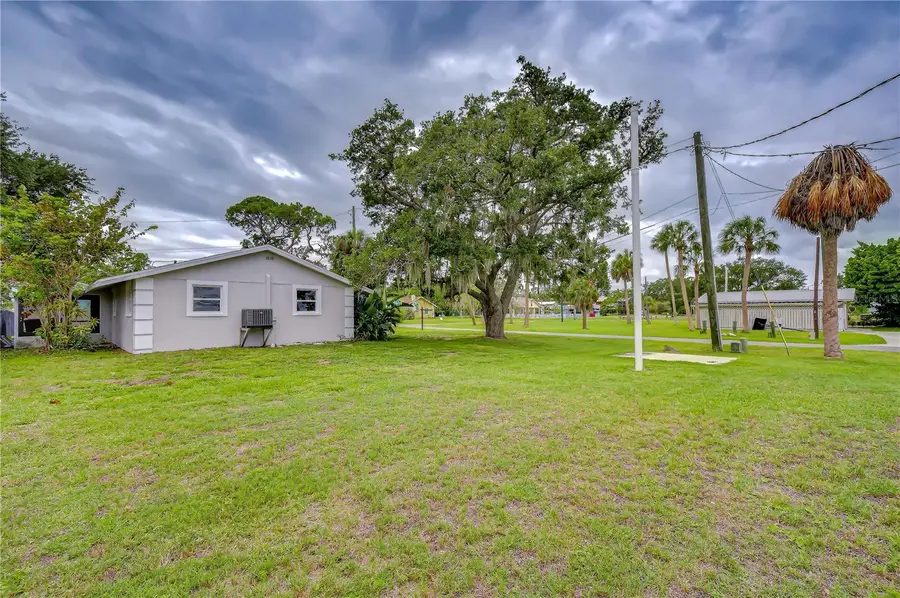 204 7th Street Sw, Ruskin, FL 33570 - #3