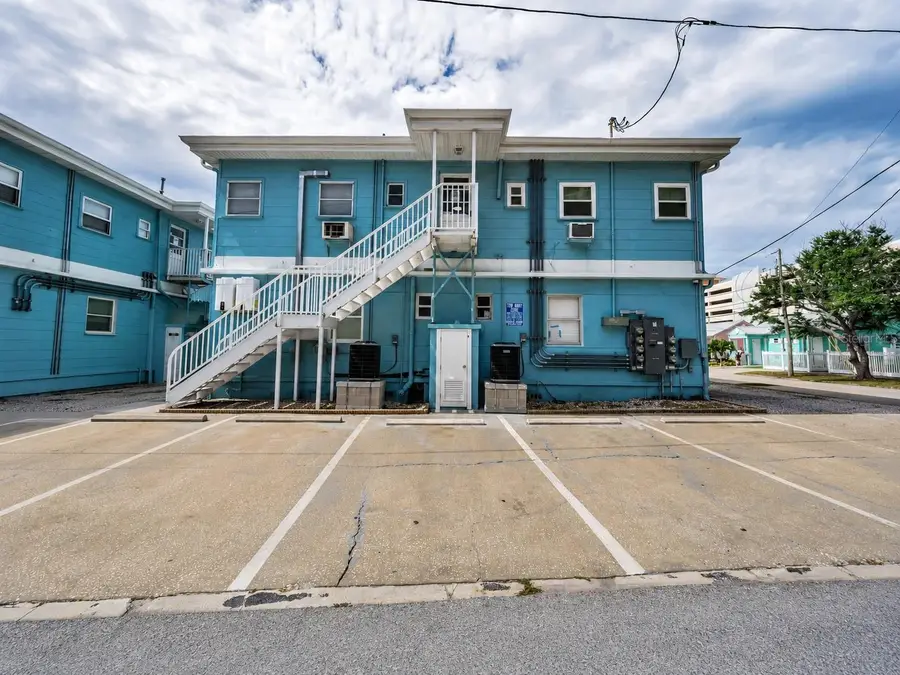 483 E Shore Drive #A4, Clearwater Beach, FL 33767 - #3