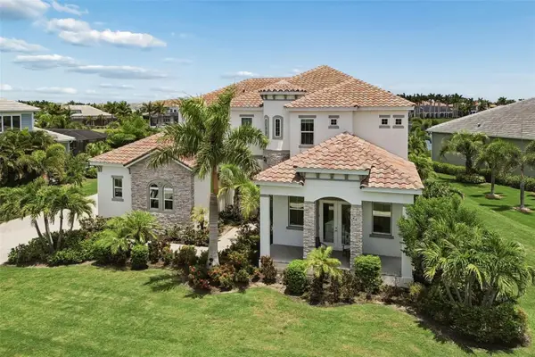 823 Manns Harbor Drive, APOLLO BEACH, FL 33572