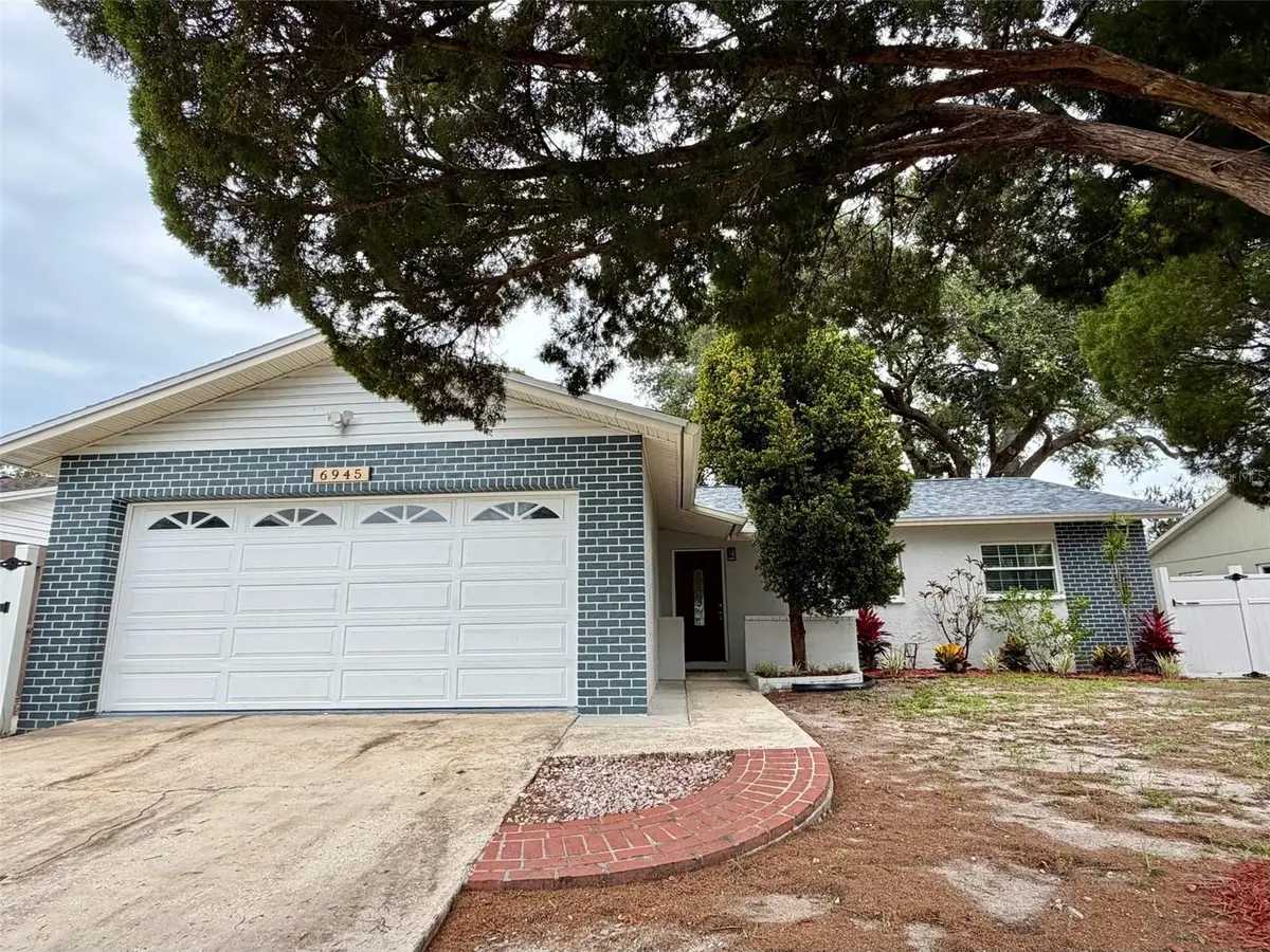 6945 Orkney Avenue N, Saint Petersburg, FL 33709 - #1