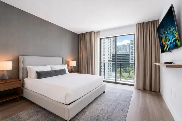 229 SW 9th Street #406, MIAMI, FL 33130
