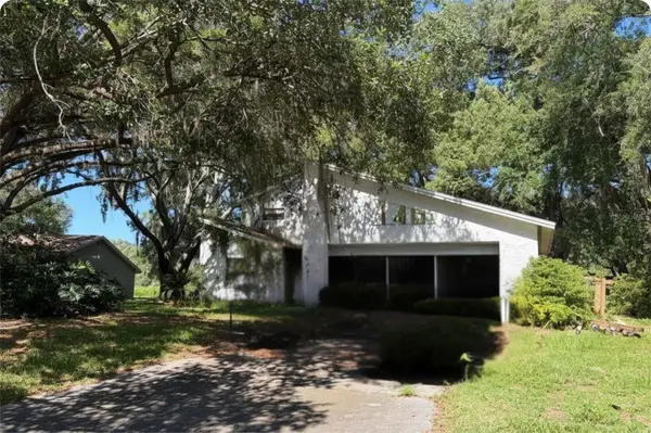 1401 Provincetown Circle, LUTZ, FL 33549