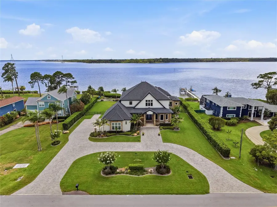 732 Shore Drive E, Oldsmar, FL 34677 - #2