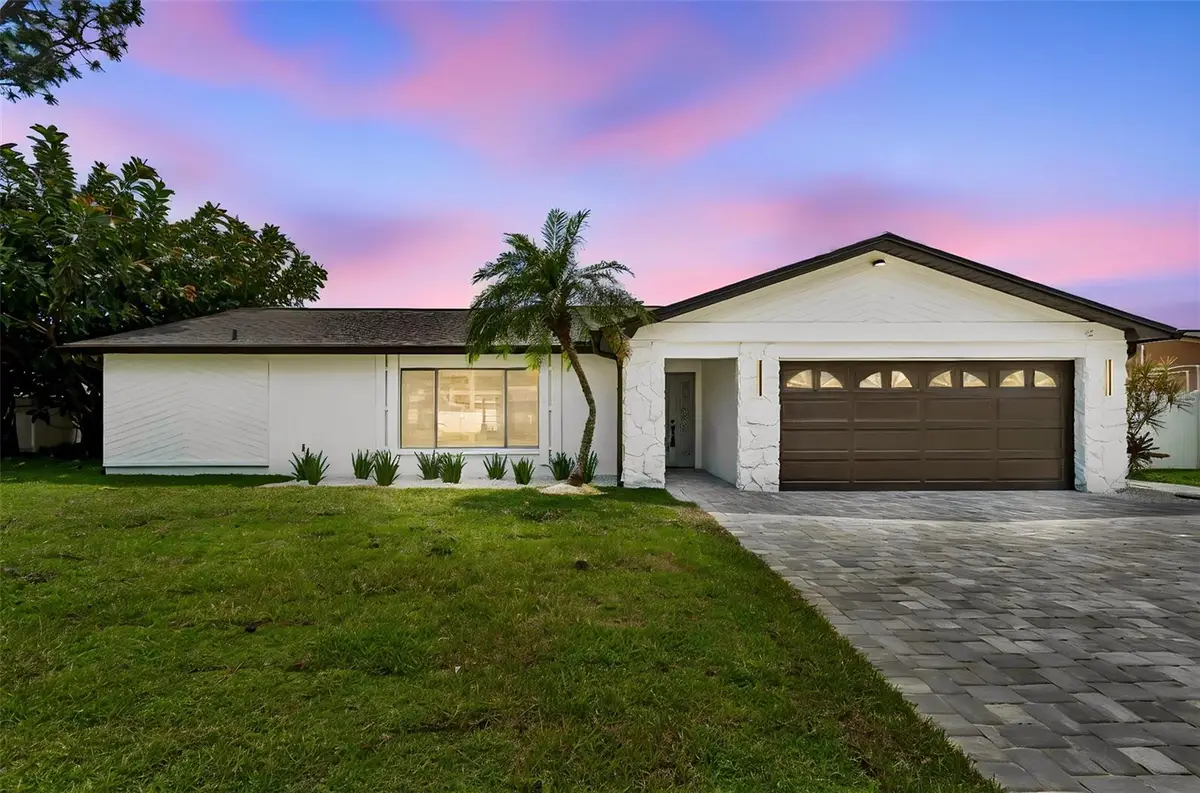 12076 92nd Way N, Largo, FL 33773 - #1