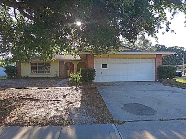 1913 Kings Highway, CLEARWATER, FL 33755