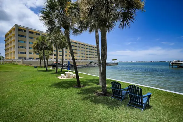 100 Bluff View Drive #211C, BELLEAIR BLUFFS, FL 33770