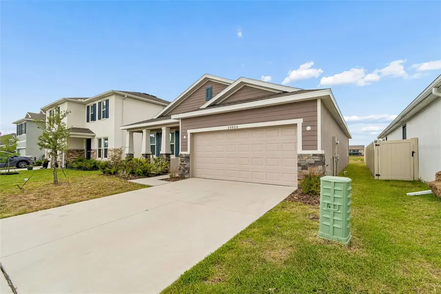 10959 Cotton Vale Place, San Antonio, FL 33576 - #2