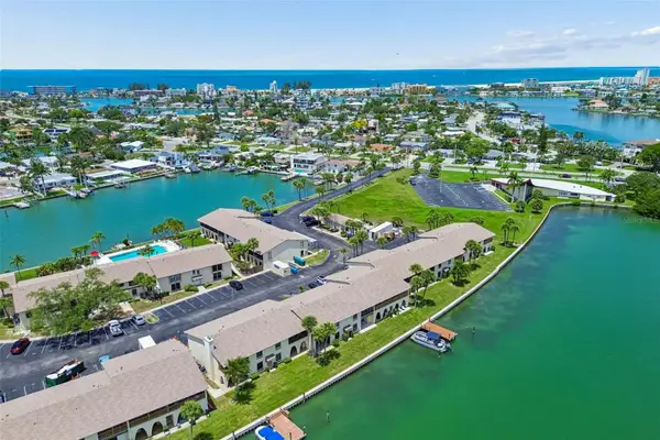 552 Plaza Seville Court #97, TREASURE ISLAND, FL 33706