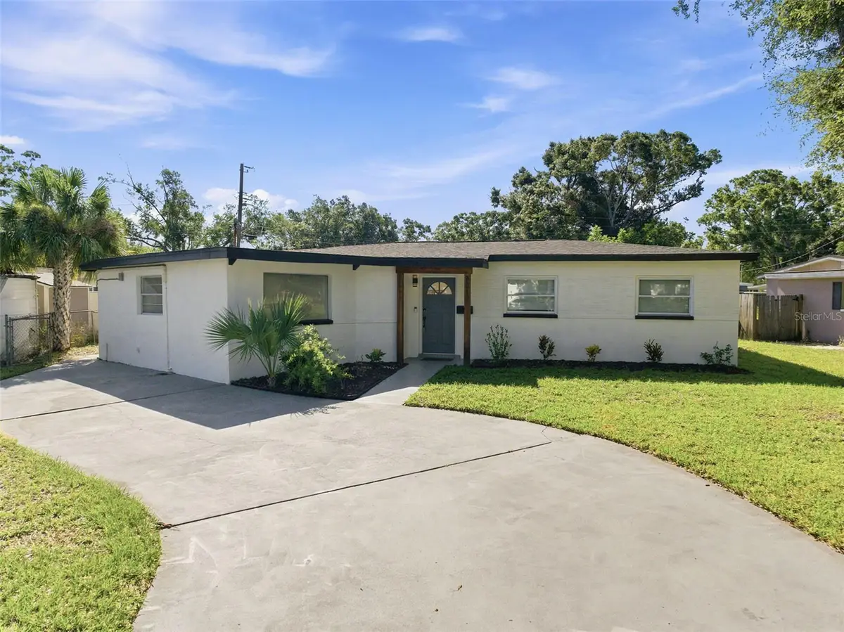 7017 20th Street N, Saint Petersburg, FL 33702 - #1