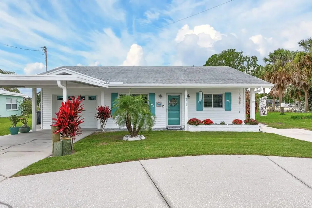 6801 Clark Street, Hudson, FL 34667 - #1