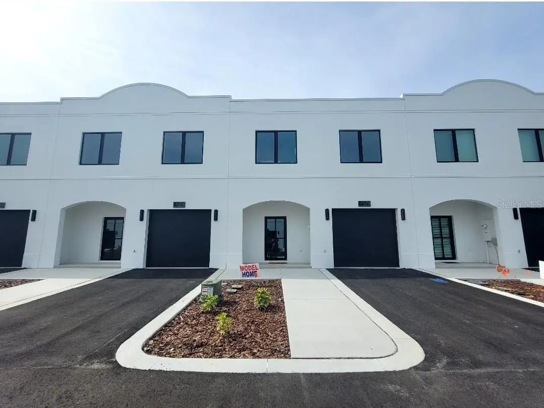4351 Cambio Gardens Court, Tampa, FL 33610 - #1
