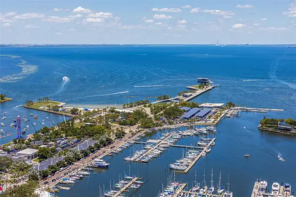 100 1st Avenue N #3802, ST PETERSBURG, FL 33701