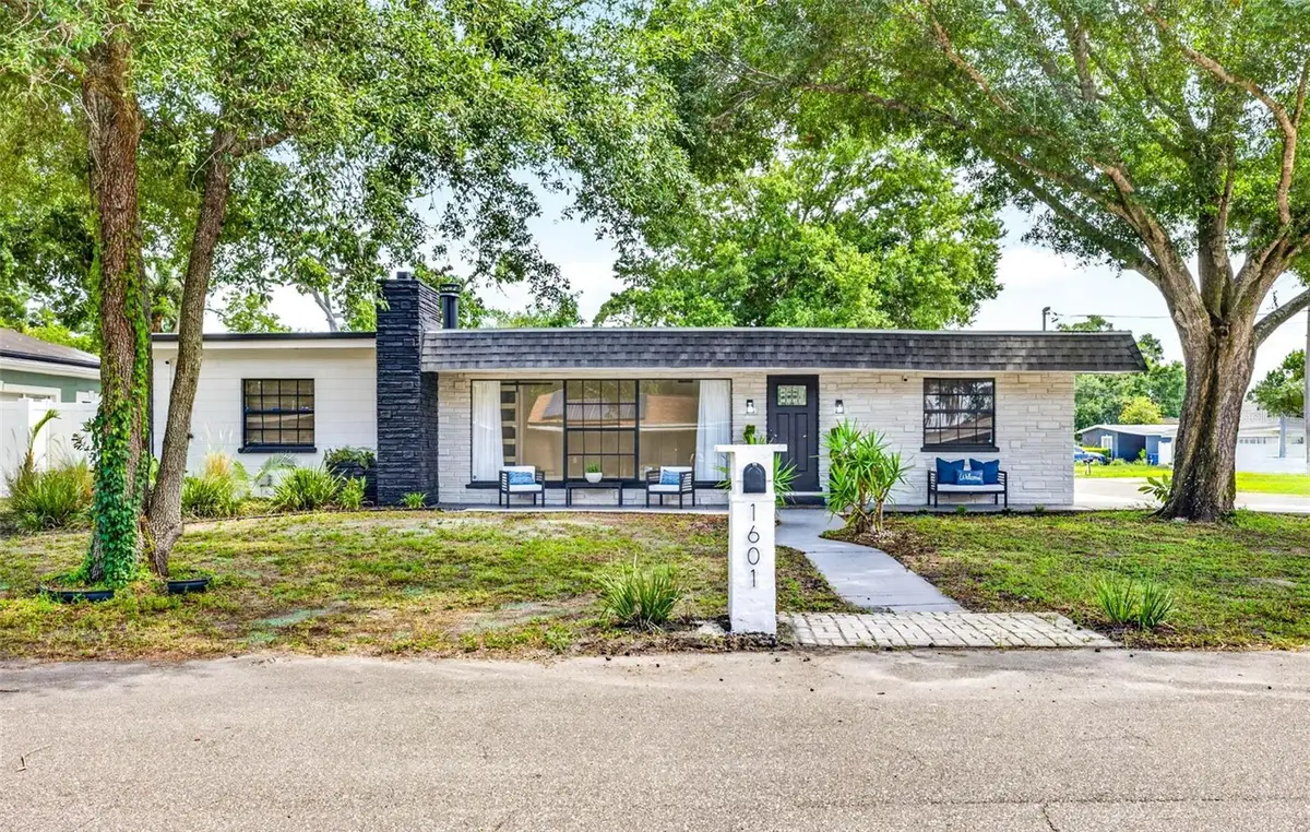 1601 E Paris Street, Tampa, FL 33610 - #1