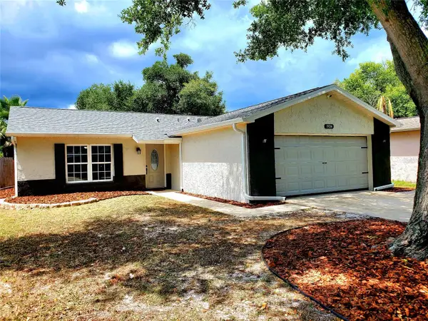 1924 Montego Court, OLDSMAR, FL 34677