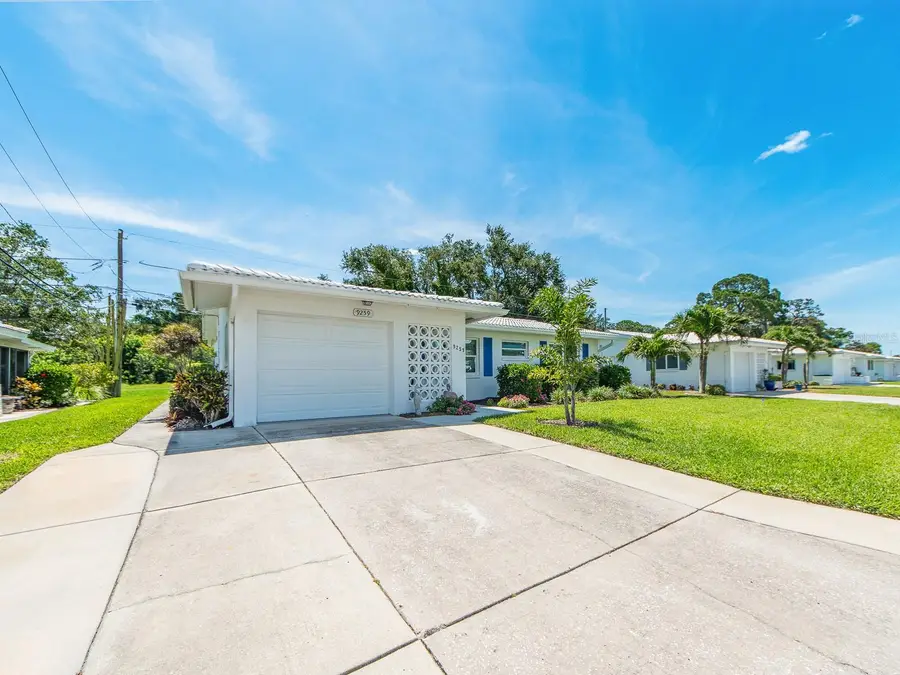 9259 142nd Street, Seminole, FL 33776 - #2