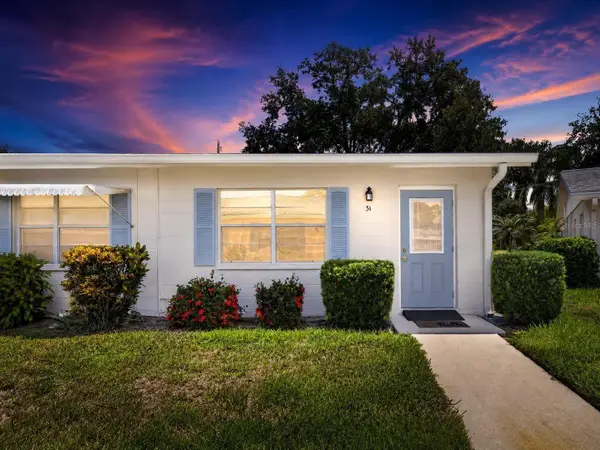 402 Dorchester Place #31, SUN CITY CENTER, FL 33573
