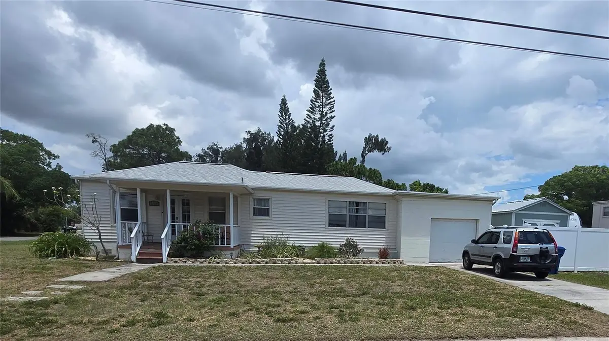 146 NE Madison Circle N, Saint Petersburg, FL 33702 - #1