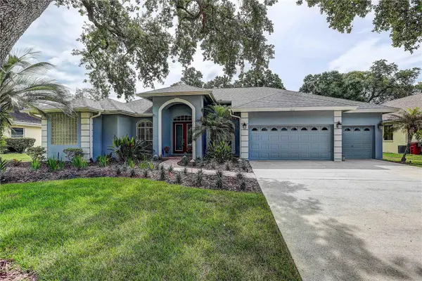 2812 Clubhouse Drive, PLANT CITY, FL 33566