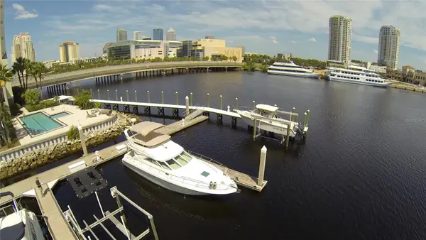 600 Garrison Cove Lane #1, TAMPA, FL 33602
